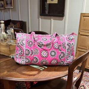 Vera Bradley Large Duffel Bag in Retired Pink Cupcake Pattern